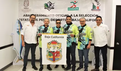 Abanderan a la selecci�n estatal de pesca deportiva en kayak