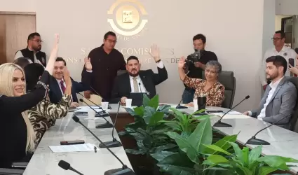 Aprueban en comisiones la iniciativa de reforma a la Ley Org�nica del Poder Ejec
