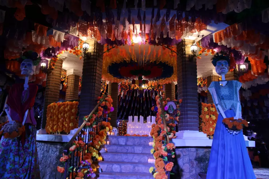 Arranca Rom�n Cota festejos del Pan de la Catrina en Tecate