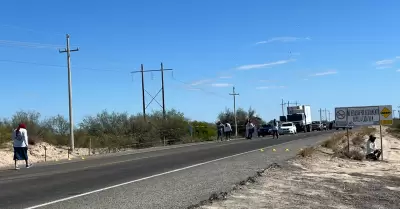 Bloqueo en la carretera Hermosillo-Bah�a de Kino
