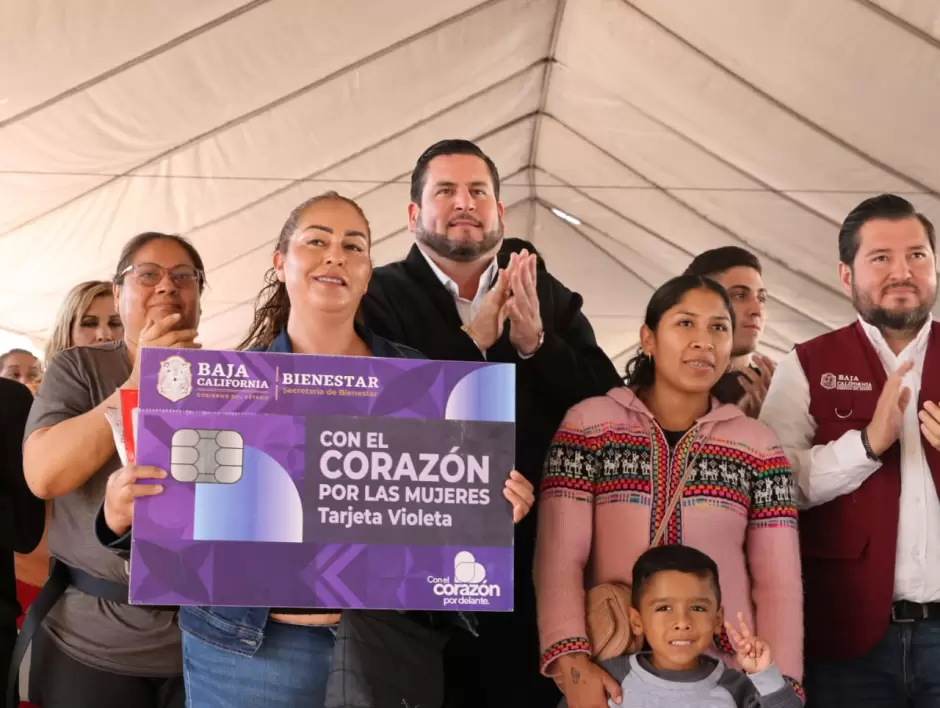 Alcalde Ismael Burgue�o el beneficio de las tarjetas violeta