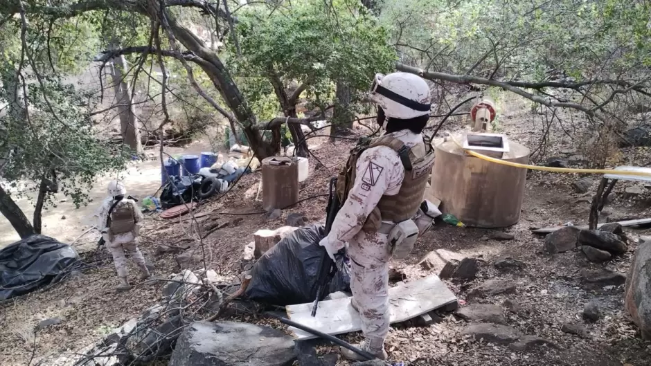 Ej�rcito Mexicano asegura laboratorio clandestino en Ensenada