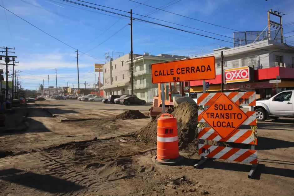 Trabajos de reposici�n de la l�nea de conducci�n "La Presa - Morelos"