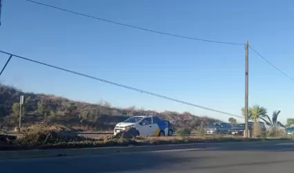 Ciudadanos denuncian riesgo por cables ca�dos en Camino a Cedros