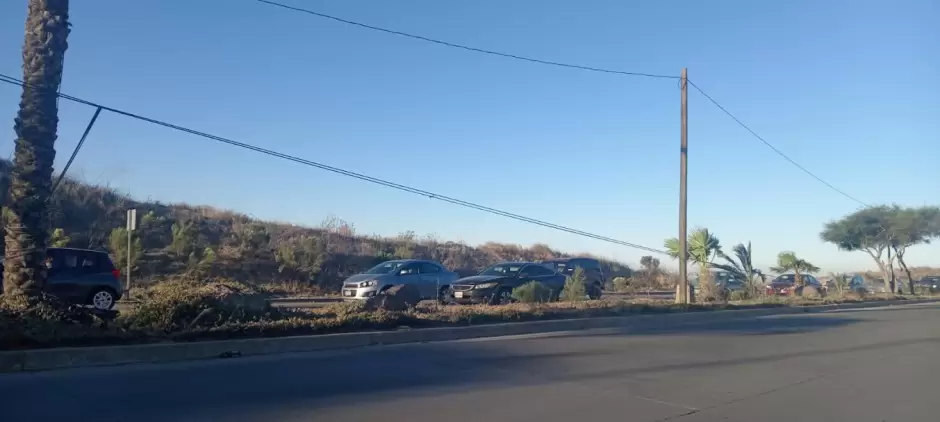 Ciudadanos denuncian riesgo por cables ca�dos en Camino a Cedros