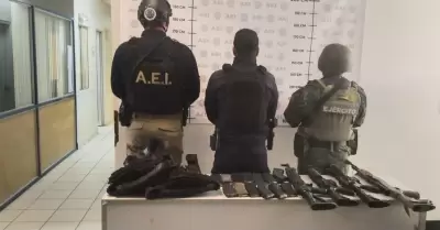 Coordinado operativo en Tecate result� en el aseguramiento de armas y equipo t�c