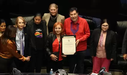 Morena, PT y PVEM en el Senado impusieron la reelecci�n de Rosario Piedra Ibarra