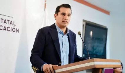 Froyl�n G�mez, secretario de Educaci�n