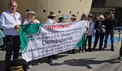 Se manifiestan para exigir buen trato y se ampl�e Hospital 20 del IMSS en Tijuan