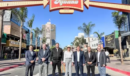 Recibe alcalde Ismael Burgue�o a Secretar�a de Turismo del Gobierno de M�xico