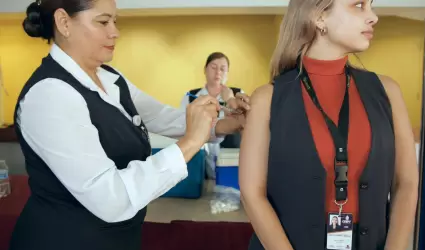 Realiza CESPT jornada de vacunaci�n para su personal