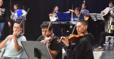 Celebran a Juan Gabriel con homenaje en Avenida Revoluci�n para conmemorar el D�