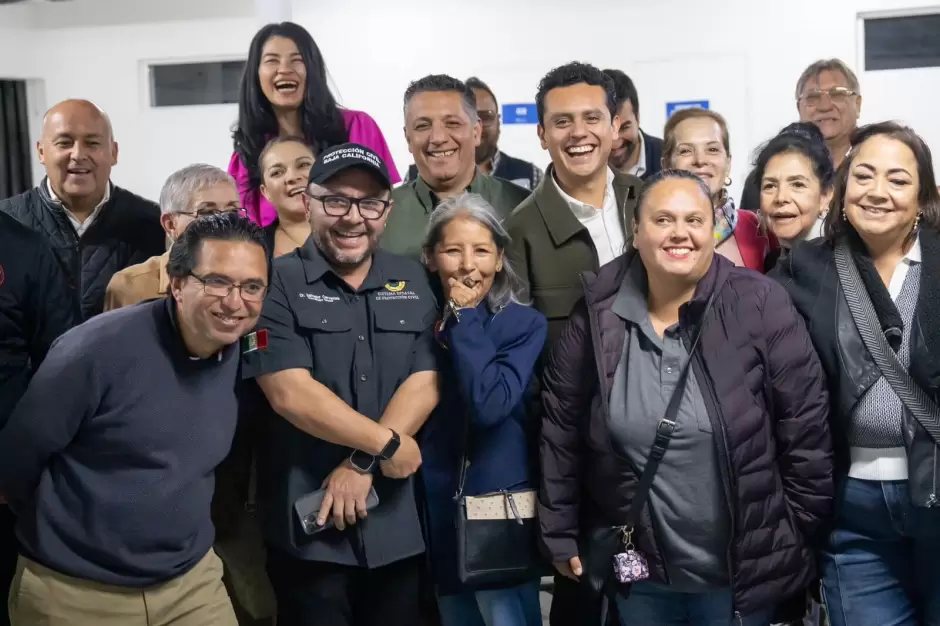 Diputado Eligio Valencia L�pez, autoridades y empresa Baja Gas & Oil acuerdan renovar tuber�as de gas