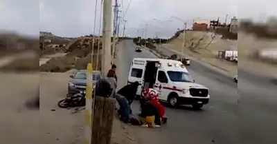 Dos heridos en accidente entre motocicleta y autom�vil en el bulevar Barcelona