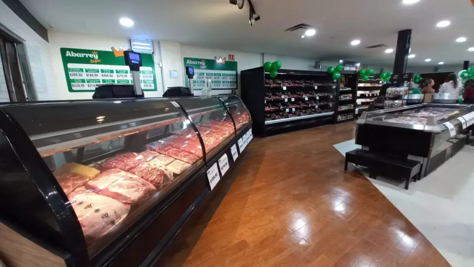 Inauguraci�n de Abarrey sucursal Colosio