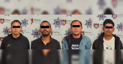 4 detenidos en posesi�n de un arma y un veh�culo robado