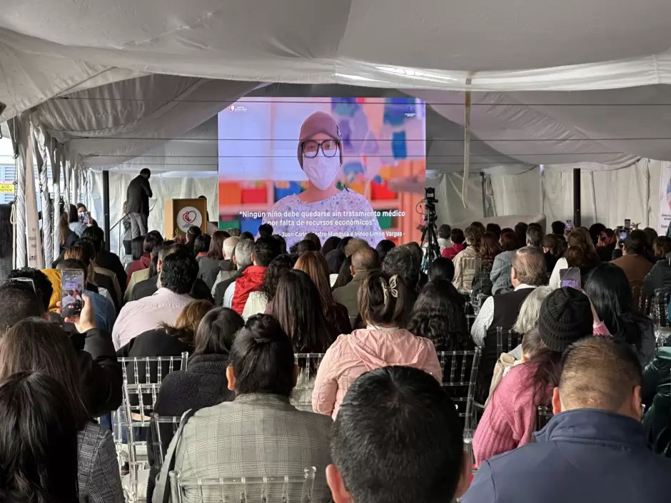 125 ni�os celebran su triunfo contra el c�ncer
