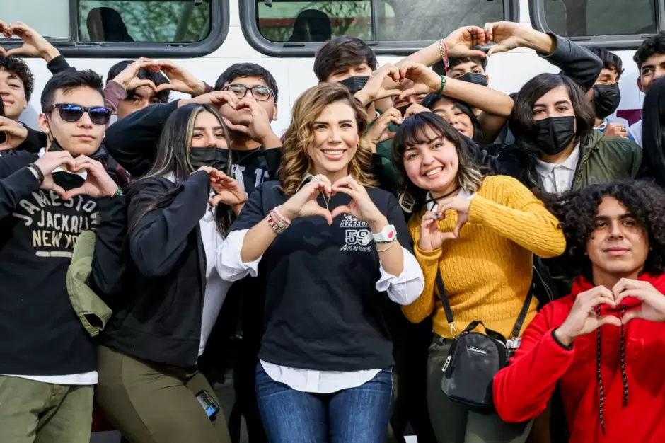 Invita gobernadora Marina del Pilar a las y los j�venes a recibir su beca JOBEC