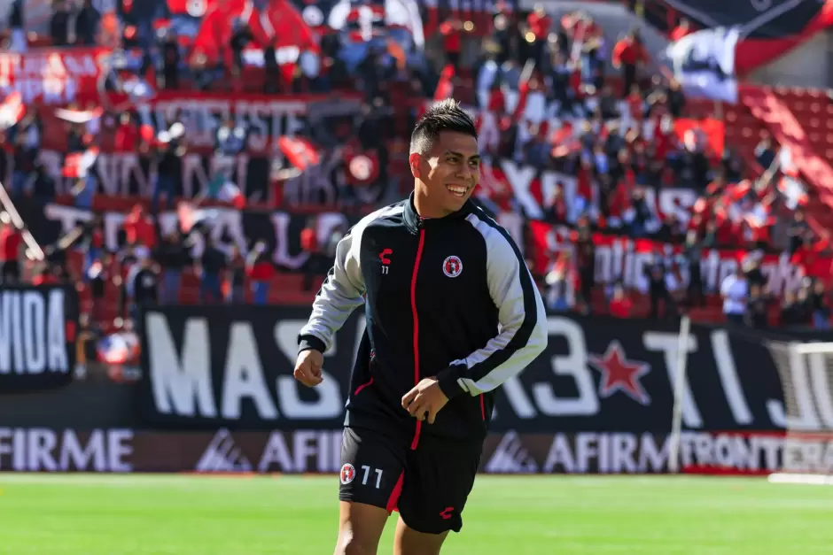 Afici�n Xoloitzcuintle apoy� a su equipo en el entrenamiento rojinegro