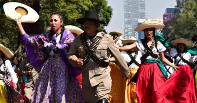 Desfile conmemorativo del aniversario de la Revoluci�n Mexicana