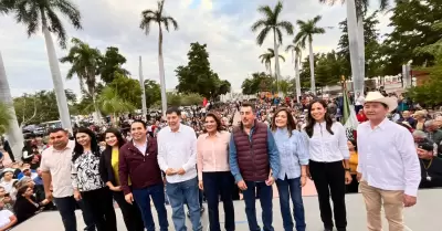 Encabezan Fern�ndez Noro�a y Javier Lamarque asamblea informativa en Cajeme