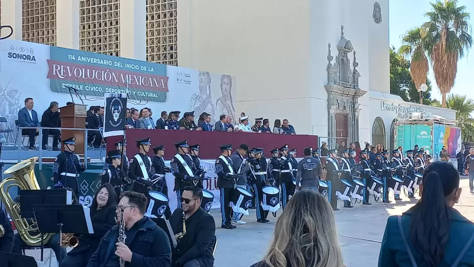 Desfile por el aniversario de la Revoluci�n Mexicana