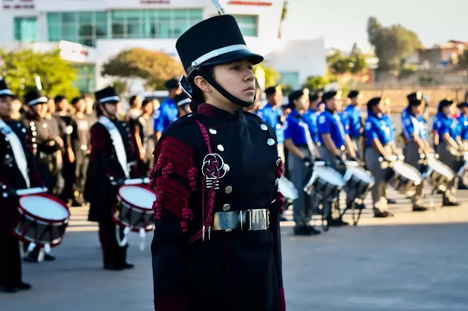 Encabeza presidenta Roc�o Adame izamiento de bandera y desfile c�vico por el 114 aniversario de la Revoluci�n Mexicana
