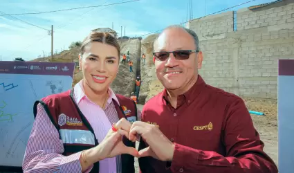 Obra de introducci�n de agua potable en el ejido L�zaro C�rdenas 3ra Secci�n