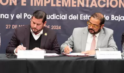 Pactan convenio de colaboraci�n Ismael Burgue�o y Alejandro Fragozo