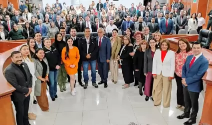 Recibe Jucopo a titular de la SGG para concluir la glosa del tercer informe del 
