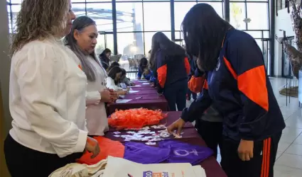 Foro de prevenci�n a la violencia en las adolescencias