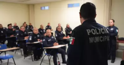 Capacitaci�n de polic�as municipales en Tijuana