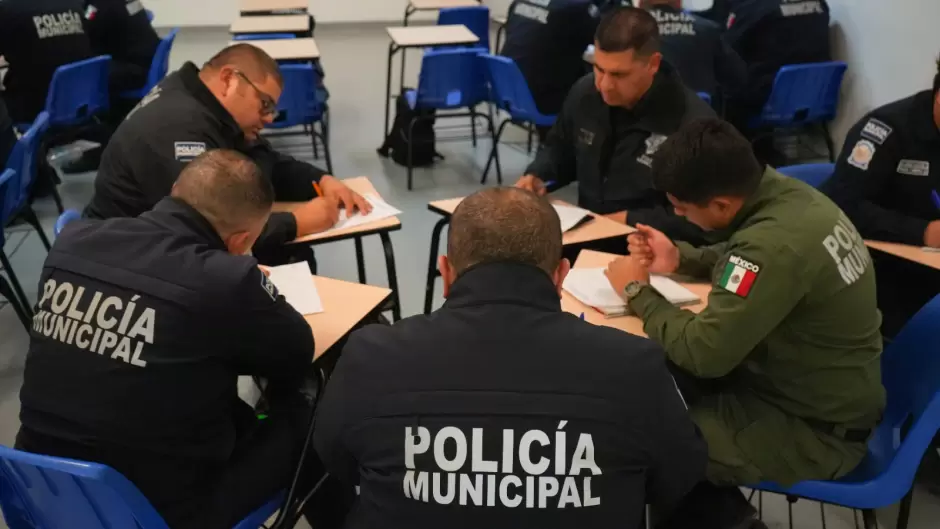 Capacitaci�n de polic�as municipales en Tijuana