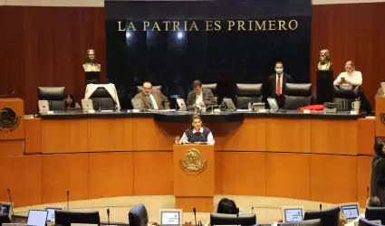 Lorenia Valles