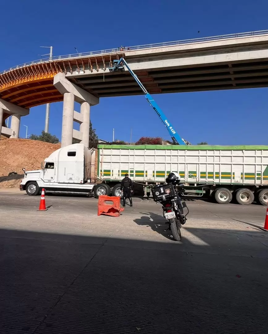 Construcci�n de la Garita Otay II