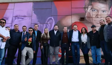 Reconoce alcalde Ismael Burgue�o a Julio C�sar Ch�vez con mural de 900 metros