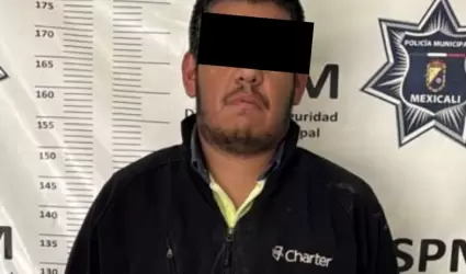 Detienen a hombre armado relacionado con robos a tiendas Oxxo en Mexicali