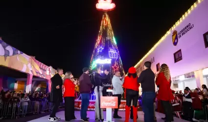 Participa gobernadora Marina del Pilar en tradicional encendido de �rbol Coca-Co