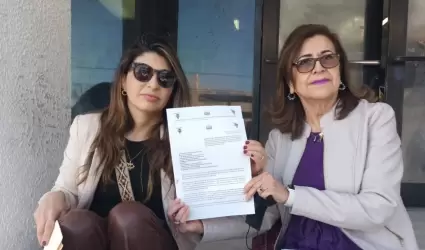 Lizeth Sandoval y Amelia Iruretagoyena