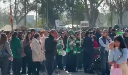Evacuaci�n de trabajadores y usuarios del Palacio Municipa