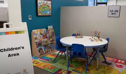 Centro de bienvenida para inmigrantes y refugiados en San Diego