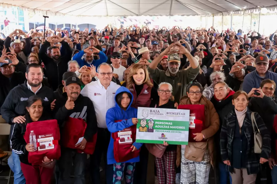Encabeza gobernadora Marina del Pilar la graduaci�n de 130 nuevos polic�as en Baja California