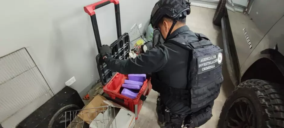 En cateo, FGR asegura coca�na, marihuana y cartuchos �tiles