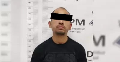 Detienen a hombre con orden de aprehensi�n por narcomenudeo