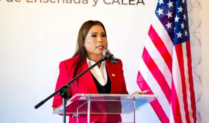 Claudia Agat�n