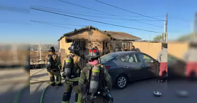 Mueren dos ni�os en incendio en vivienda de la colonia Francisco Villa