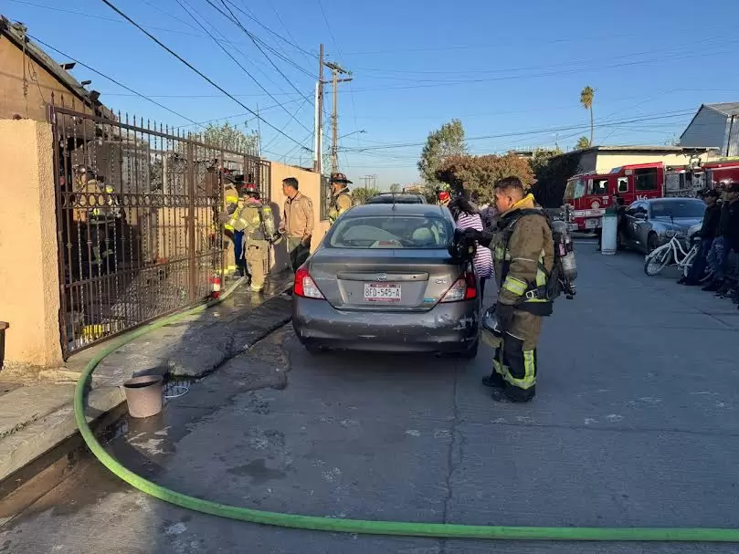 Mueren dos ni�os en incendio en vivienda de la colonia Francisco Villa