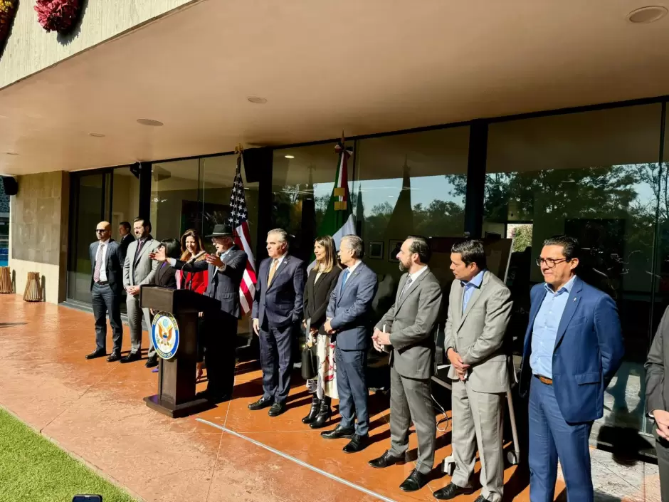 Apoyamos la integraci�n de Am�rica del Norte: Embajador Ken Salazar