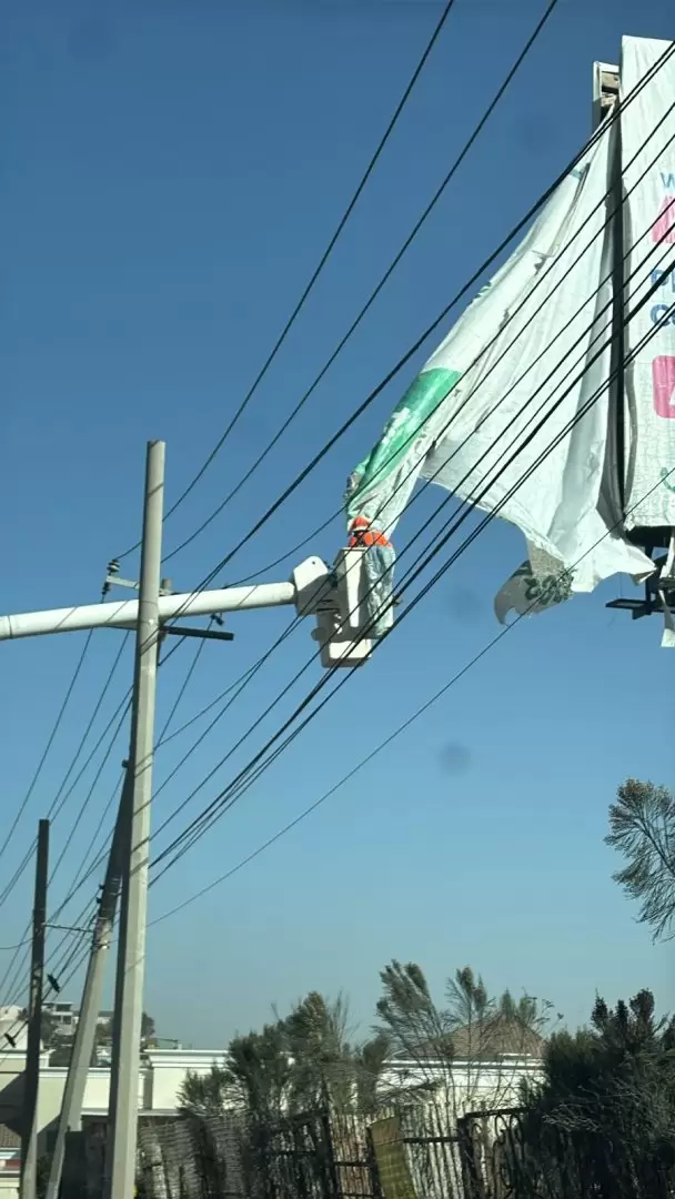 Restablecen suministro el�ctrico tras rachas de viento en Tijuana