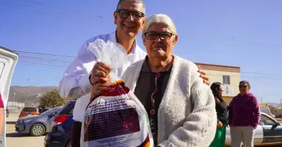 Benefician a 200 familias con apoyos alimentarios